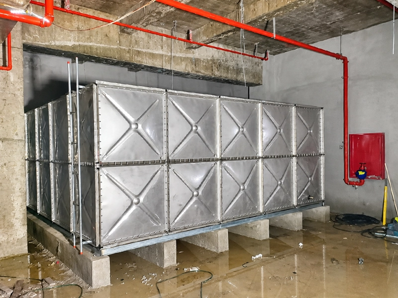 Stainless Steel Water Tank2